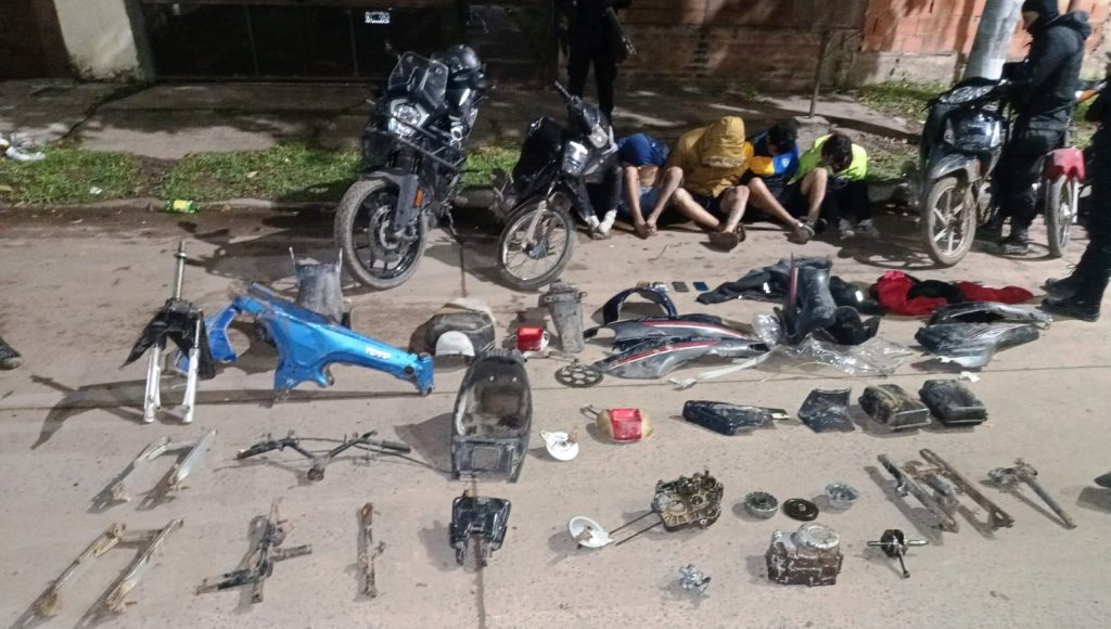 Trasladaban motopartes en plena madrugada