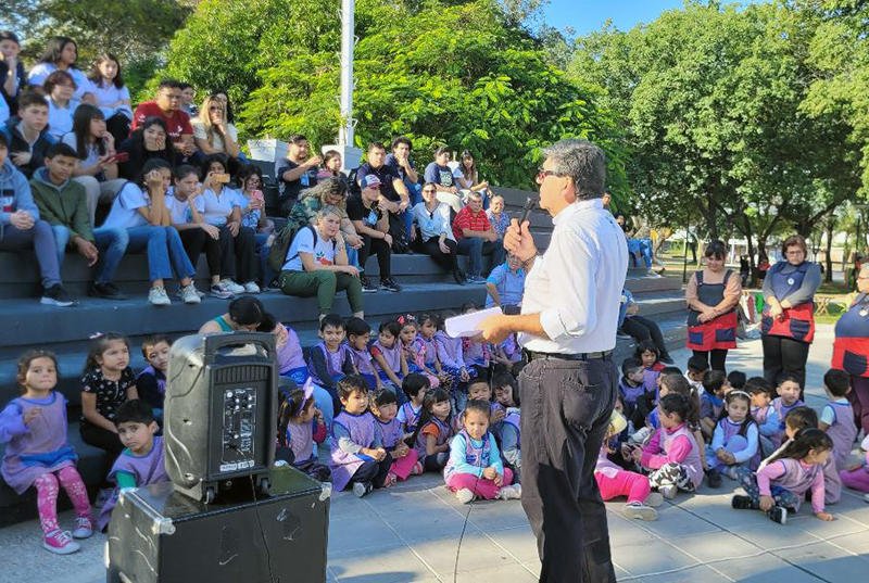 Ciudad Limpia celebró el Día Mundial del Ambiente dando charlas en Escuelas de Barranqueras y Corrientes Ciudad Limpia celebró el Día Mundial del Ambiente dando charlas en Escuelas de Barranqueras y Corrientes