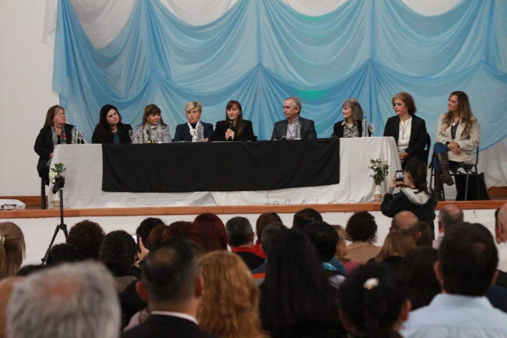 El Gobierno trazó líneas de acción con Escuelas de Educación Técnico Profesional para la profesionalización de estudiantes