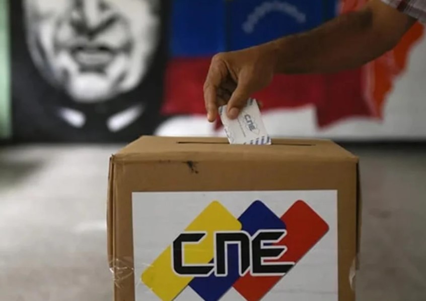 El Tribunal Supremo venezolano cita a todos los candidatos tras recibir las actas del CNE El Tribunal Supremo venezolano cita a todos los candidatos tras recibir las actas del CNE