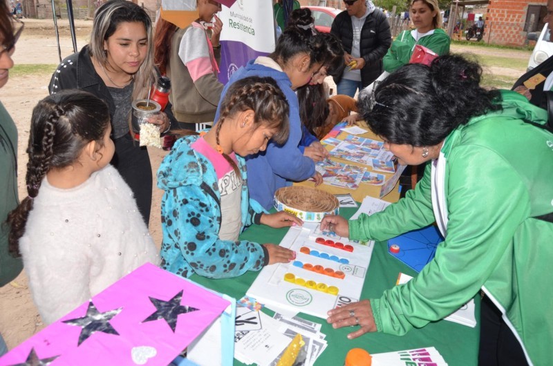Actividades para niños en el barrio San Antonio, con presencia municipal Actividades para niños en el barrio San Antonio, con presencia municipal