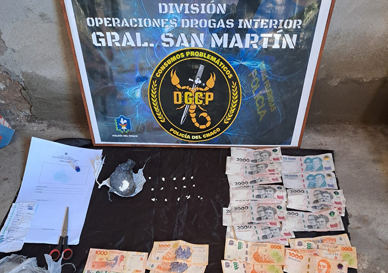 Incautan droga y dinero en efectivo en allanamiento en Gral. San Martín Incautan droga y dinero en efectivo en allanamiento en Gral. San Martín