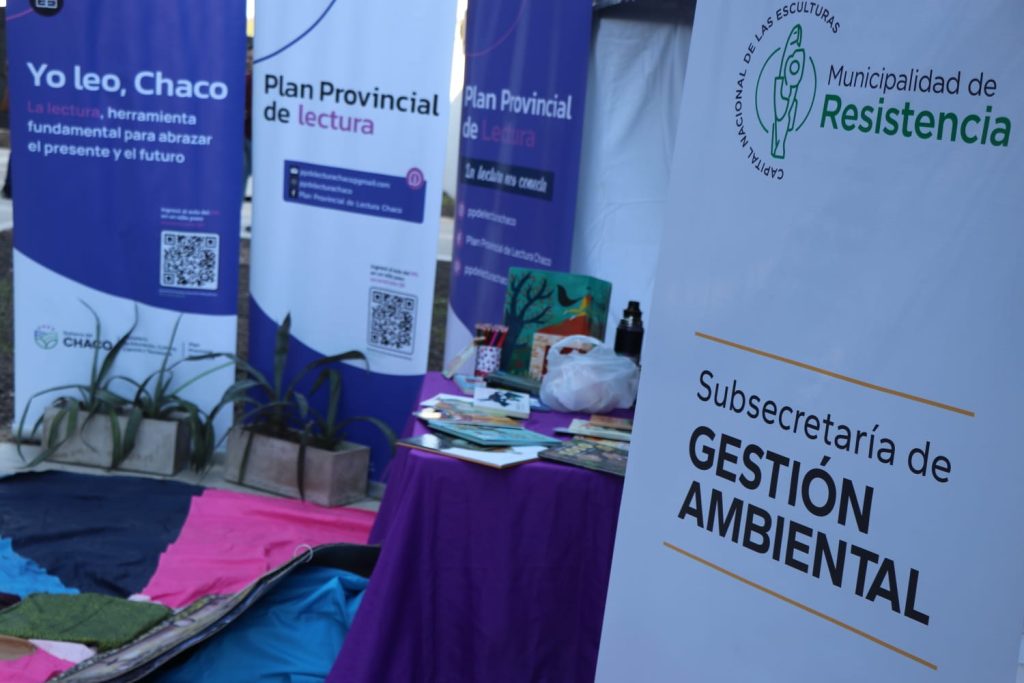 En la Feria del Libro Provincial, la municipalidad participa con un stand para concientizar sobre el cuidado del ambiente En la Feria del Libro Provincial, la municipalidad participa con un stand para concientizar sobre el cuidado del ambiente