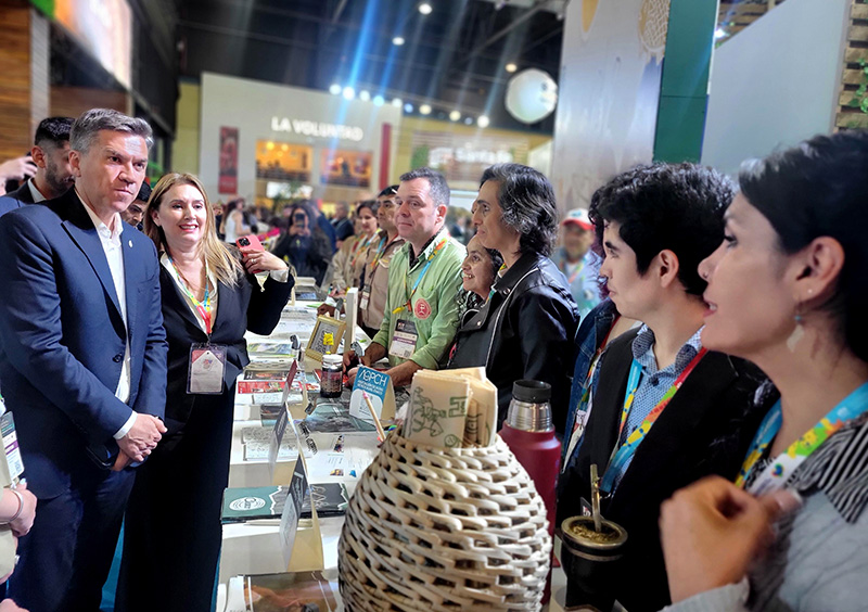Zdero valoró la presencia del Chaco en la 28° edición de la Feria Internacional de Turismo 2024 Zdero valoró la presencia del Chaco en la 28° edición de la Feria Internacional de Turismo 2024
