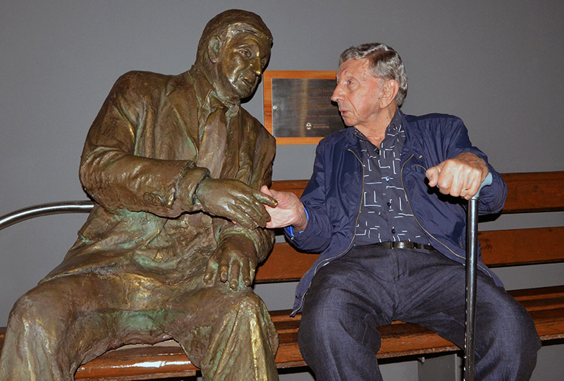 Luis Landriscina, abanderado del Chaco y Anfitrión del Domo para siempre Luis Landriscina, abanderado del Chaco y Anfitrión del Domo para siempre