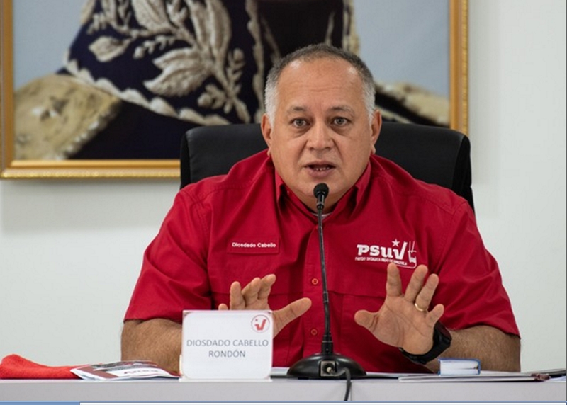 Arrestan en Venezuela a 3 estadounidenses y 3 españoles acusados de planear un atentado contra Maduro Arrestan en Venezuela a 3 estadounidenses y 3 españoles acusados de planear un atentado contra Maduro
