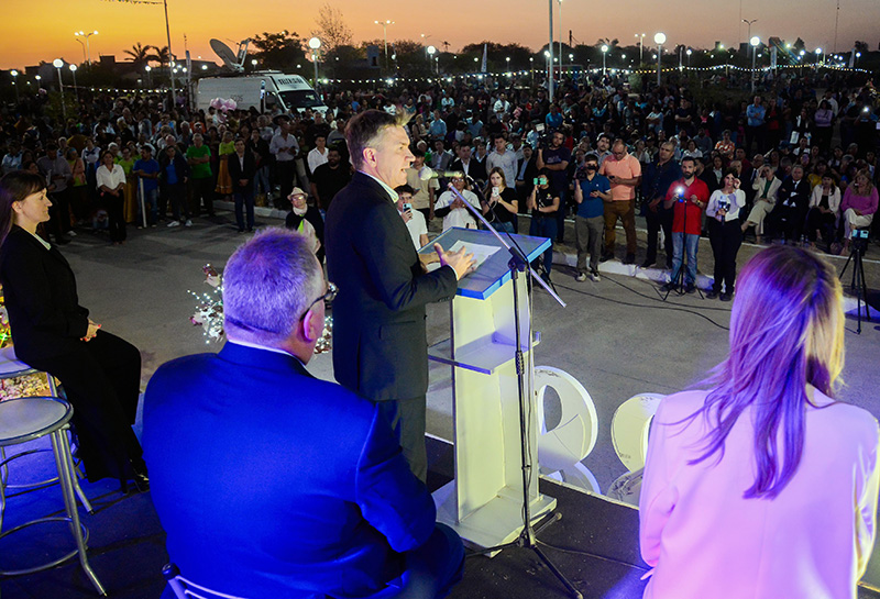 El gobernador Leandro Zdero acompañó el 88° aniversario de Juan José Castelli El gobernador Leandro Zdero acompañó el 88° aniversario de Juan José Castelli