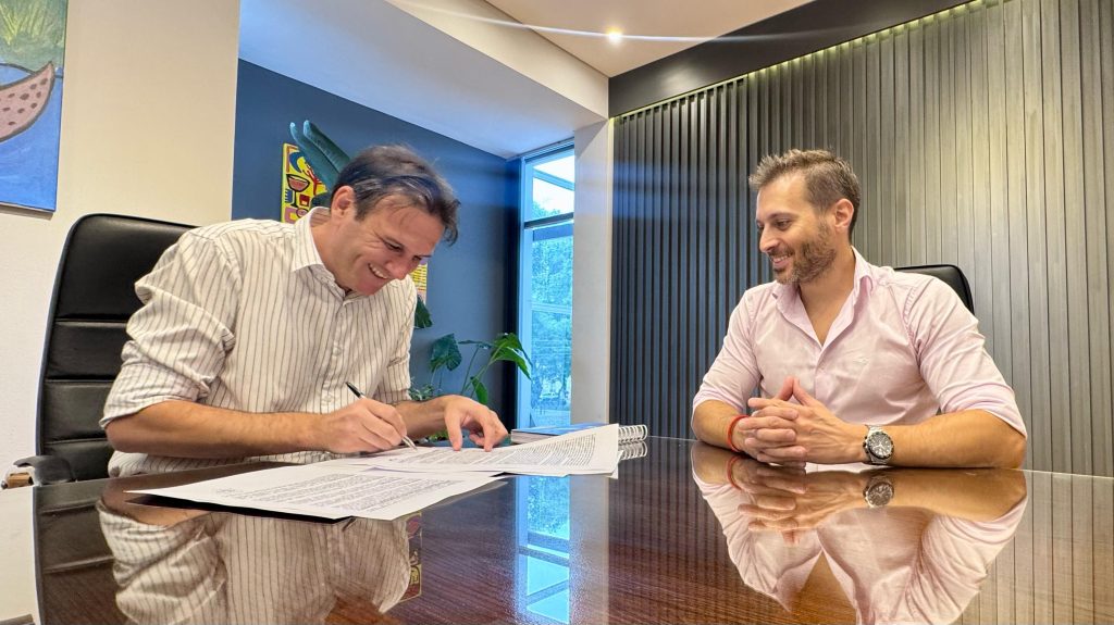 Más recreación y esparcimiento: kits de juegos infantiles en plazoletas de Fontana