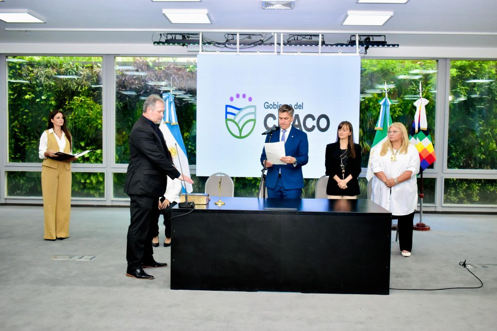 El gobernador tomó juramento a Sergio Lencovich, flamante Defensor del Pueblo del Chaco