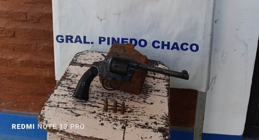 En Pinedo, dos sujetos comenzaron a disparar al aire y terminaron tras las rejas