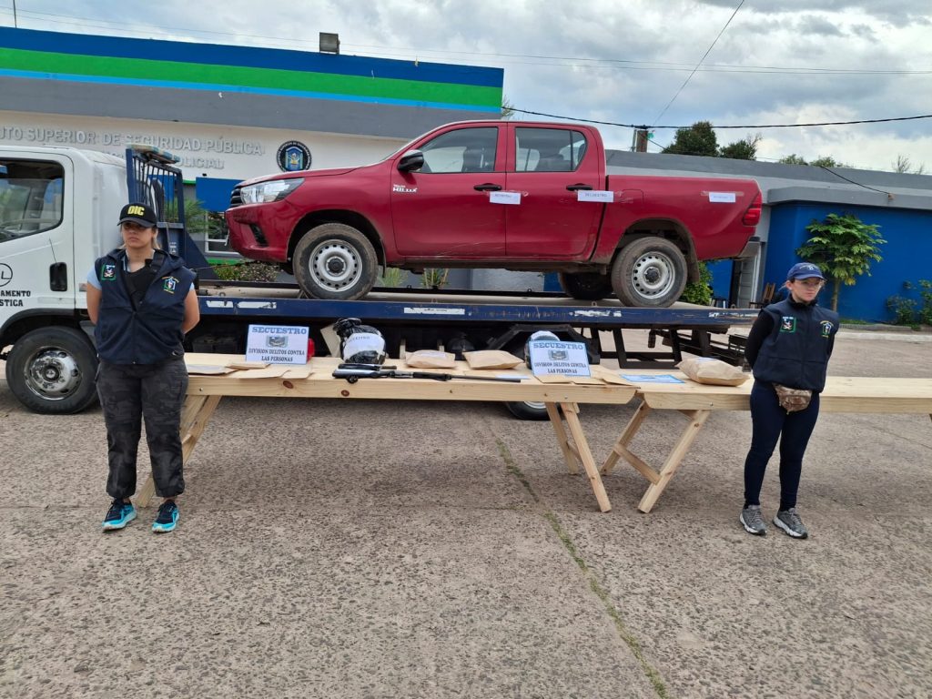 Realizaron 12 allanamientos por el atentado contra la casa de un sargento de Policía