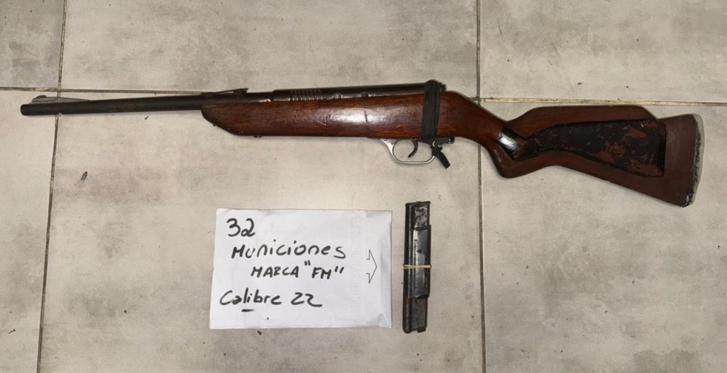 Detuvieron a un hombre armado en la costa del Paraná: tenía pedido de captura