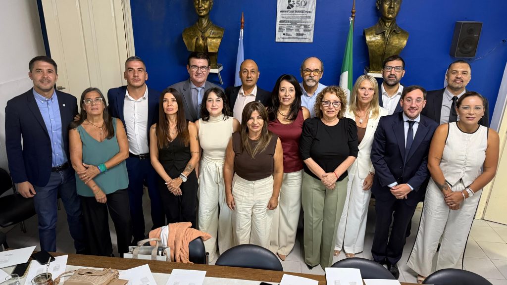 Sesión con agenda urgente: el interbloque Frente Chaqueño prioriza emergencia hídrica, alimentaria, tarifas y salarios