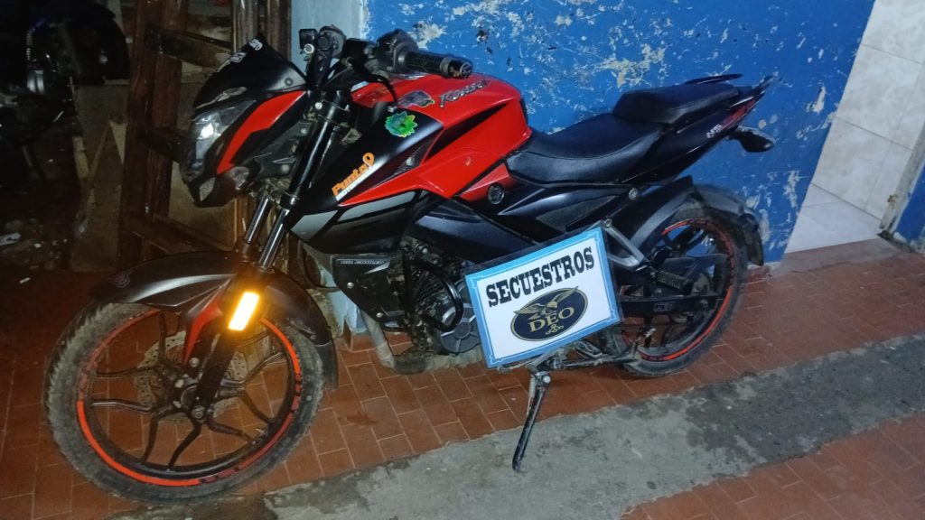 Recuperan motocicleta tras investigación por estafa