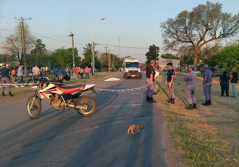 La Escondida: un anciano fallecido y un herido de gravedad en choque de motos La Escondida: un anciano fallecido y un herido de gravedad en choque de motos