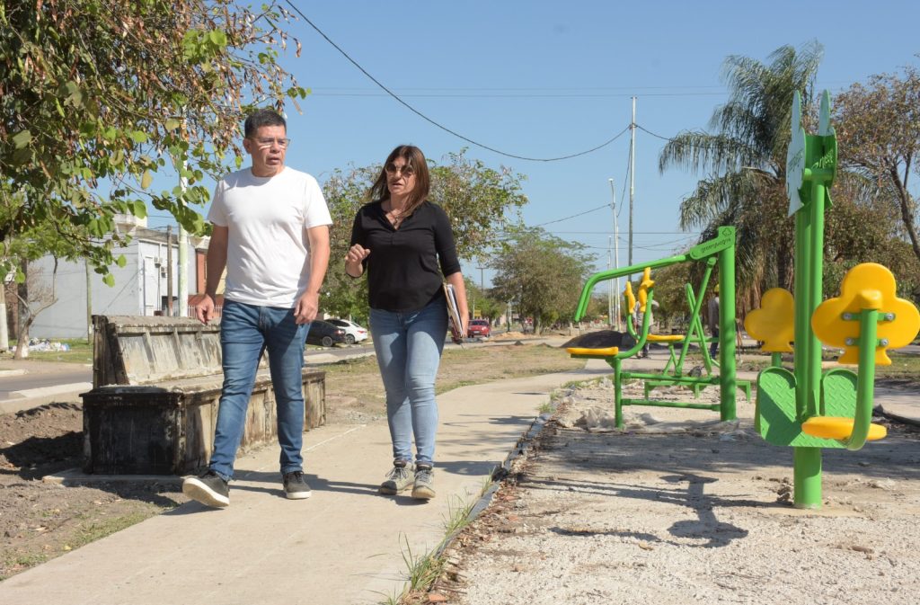 La municipalidad avanza con la obra del circuito aeróbico sur en avenida Piacentini La municipalidad avanza con la obra del circuito aeróbico sur en avenida Piacentini