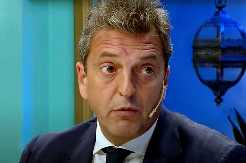 Sergio Massa reiteró que su gobierno será de unidad nacional y llamó a “votar con la bandera” Sergio Massa reiteró que su gobierno será de unidad nacional y llamó a “votar con la bandera”