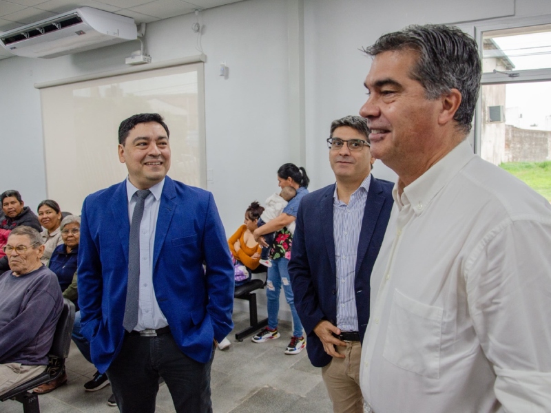 Capitanich inauguró el nuevo edificio del Banco del Chaco en San Bernardo Capitanich inauguró el nuevo edificio del Banco del Chaco en San Bernardo