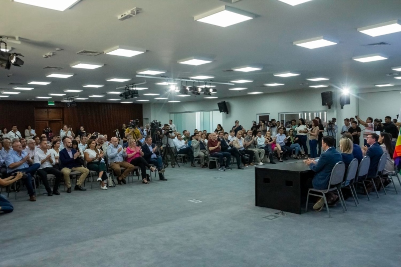 Con un pedido por la autonomía de los municipios, intendentes del PJ rubricaron el Pacto Chaqueño del Ejecutivo provincial Con un pedido por la autonomía de los municipios, intendentes del PJ rubricaron el Pacto Chaqueño del Ejecutivo provincial