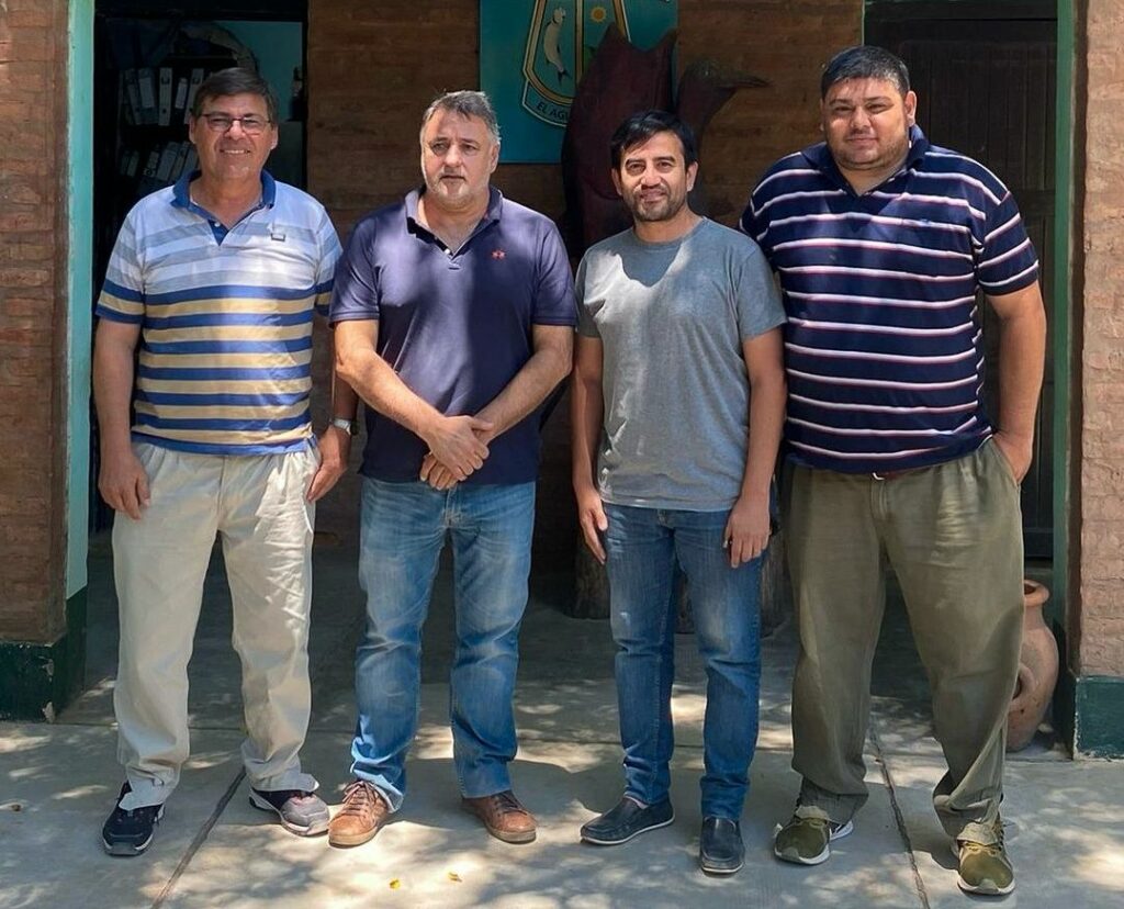 “Trabajo en terreno”: En Pompeya y Sauzalito, el ministro de Gobierno se reunió con intendentes y vecinos “Trabajo en terreno”: En Pompeya y Sauzalito, el ministro de Gobierno se reunió con intendentes y vecinos