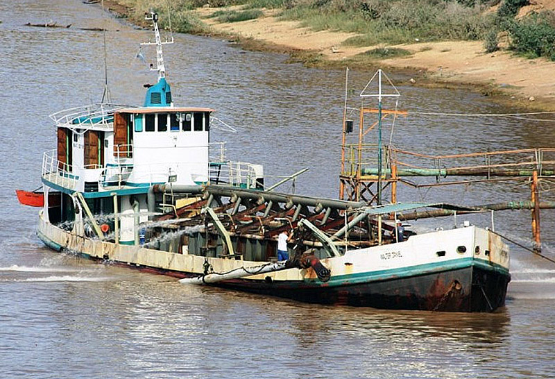 Construcción al borde de la parálisis: analizan abastecer de arena al Litoral desde Buenos Aires Construcción al borde de la parálisis: analizan abastecer de arena al Litoral desde Buenos Aires