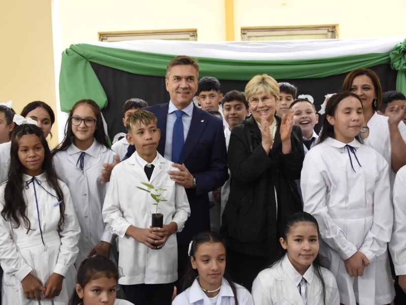 El gobernador Zdero inauguró el ciclo lectivo 2024 desde la EEP N°59 de Quitilipi El gobernador Zdero inauguró el ciclo lectivo 2024 desde la EEP N°59 de Quitilipi