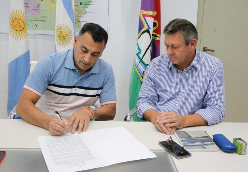 Rubricaron un convenio para promover el deporte en Charata Rubricaron un convenio para promover el deporte en Charata