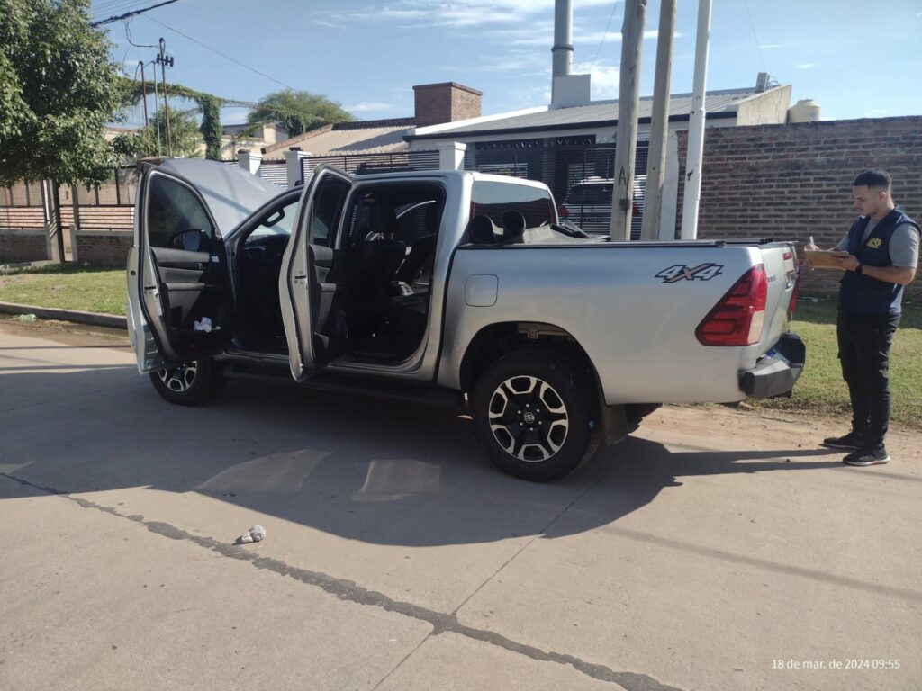 Narcotráfico: mientras continúa su búsqueda, incautan camionetas del “clan Sosa” en Sáenz Peña Narcotráfico: mientras continúa su búsqueda, incautan camionetas del “clan Sosa” en Sáenz Peña
