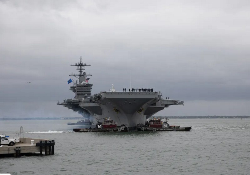 El portaaviones nuclear de EEUU que vendrá a la Argentina llegó a Río de Janeiro El portaaviones nuclear de EEUU que vendrá a la Argentina llegó a Río de Janeiro