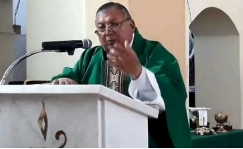 Condenaron a 15 años de prisión a un sacerdote por abuso sexual contra una niña Condenaron a 15 años de prisión a un sacerdote por abuso sexual contra una niña