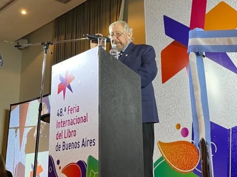 El titular de la Feria del Libro reveló que el Gobierno le pidió 5.000 entradas para la participación de Milei El titular de la Feria del Libro reveló que el Gobierno le pidió 5.000 entradas para la participación de Milei