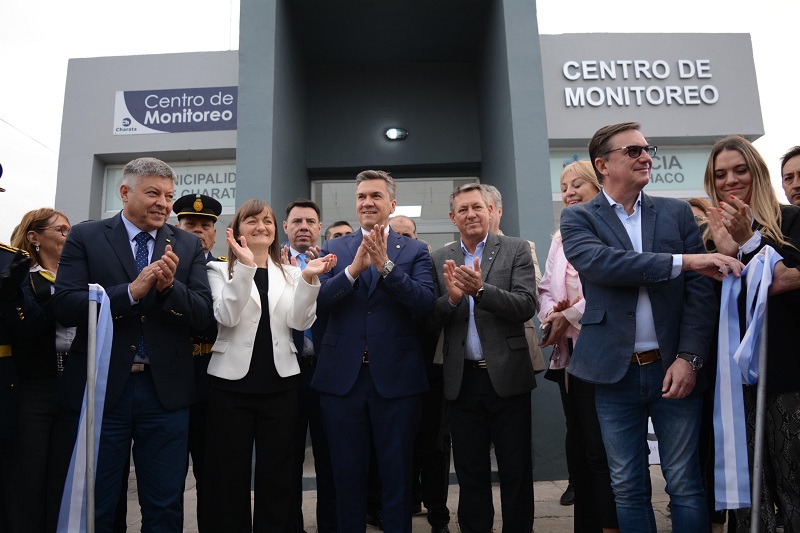 Inauguraron el Centro de Monitoreo Municipal y la División 911 en Charata Inauguraron el Centro de Monitoreo Municipal y la División 911 en Charata