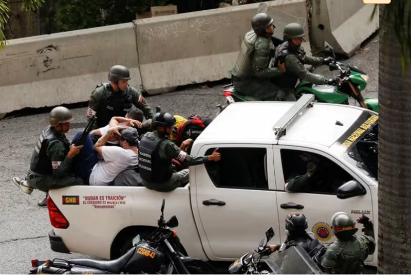 Aumentaron a 11 los civiles fallecidos durante las protestas contra el fraude en Venezuela Aumentaron a 11 los civiles fallecidos durante las protestas contra el fraude en Venezuela