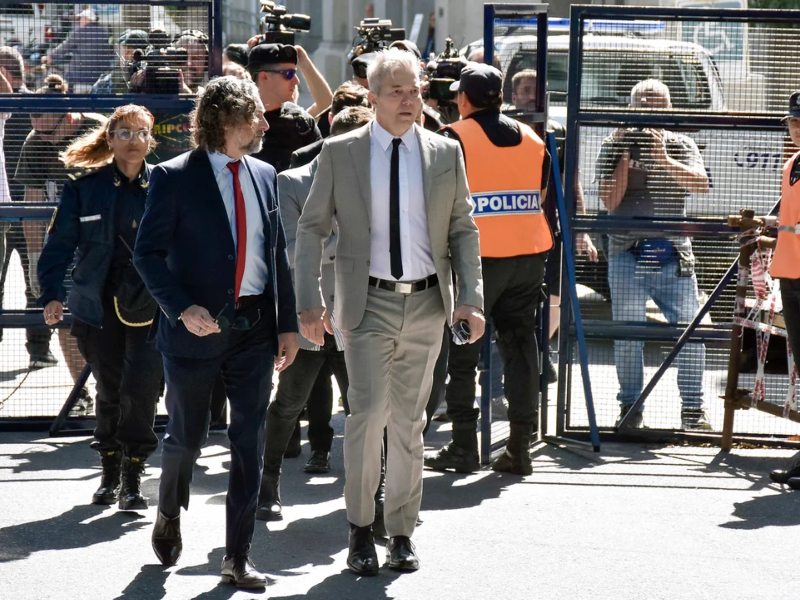 “Soy Burlando”: el abogado confesó que tuvo acceso a la causa Loan a pesar del secreto de sumario “Soy Burlando”: el abogado confesó que tuvo acceso a la causa Loan a pesar del secreto de sumario
