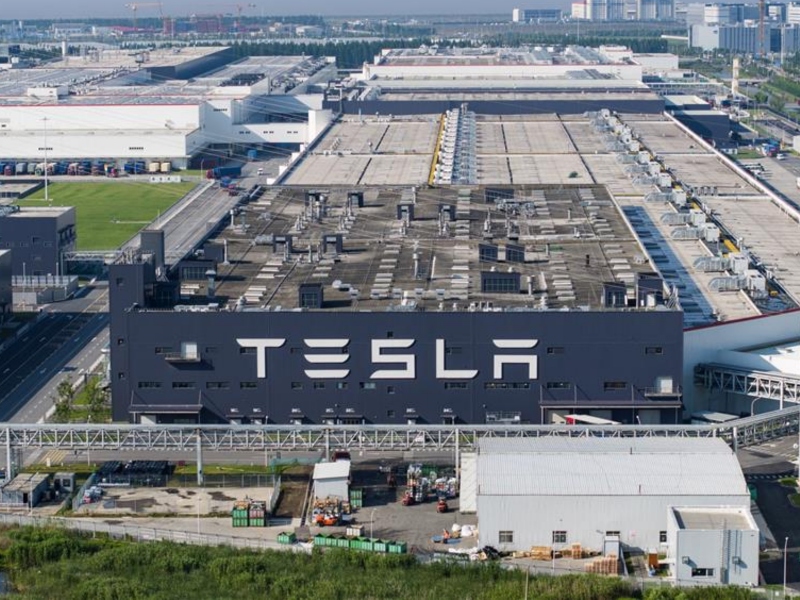 Tesla colapsó en el Nasdaq: se hundió 12,3% y en un día perdió más u$s80.000 millones de valor de mercado Tesla colapsó en el Nasdaq: se hundió 12,3% y en un día perdió más u$s80.000 millones de valor de mercado
