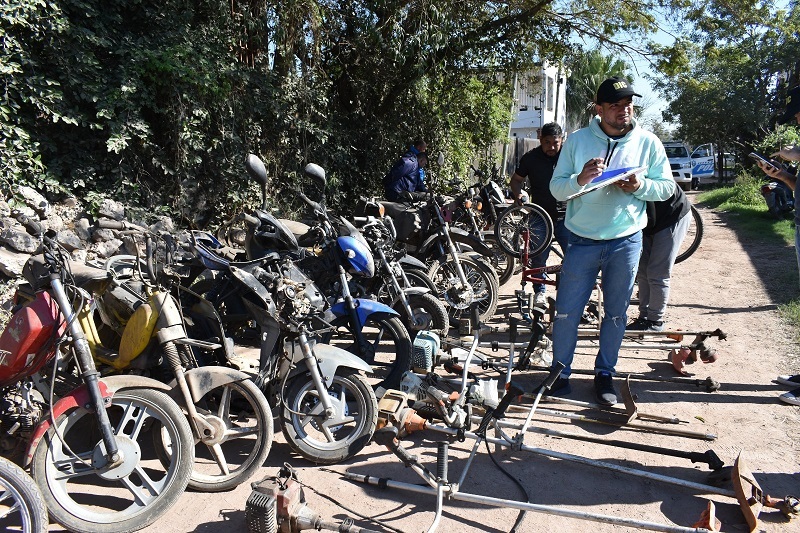 Desmantelaron taller clandestino de motopartes en Resistencia: 24 motocicletas secuestradas Desmantelaron taller clandestino de motopartes en Resistencia: 24 motocicletas secuestradas