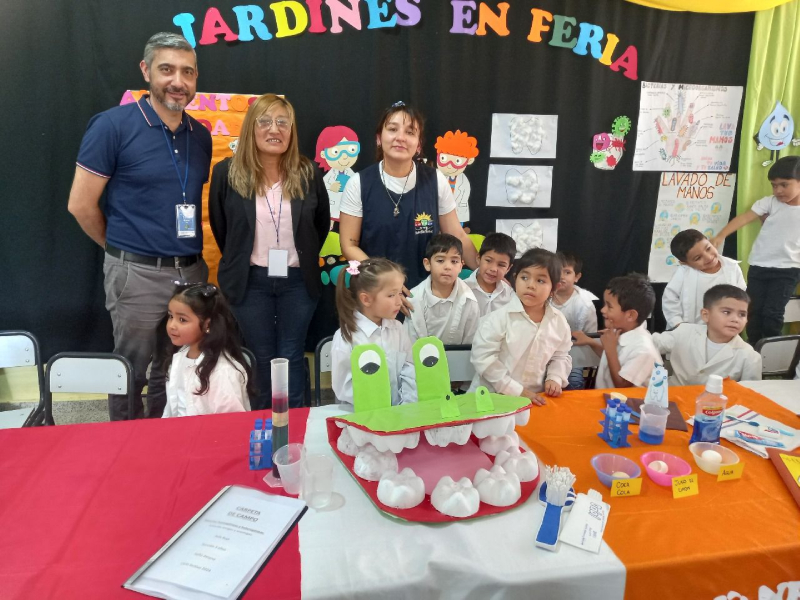 Más de 400 estudiantes chaqueños mostrarán sus trabajos en la Feria de Ciencias Más de 400 estudiantes chaqueños mostrarán sus trabajos en la Feria de Ciencias