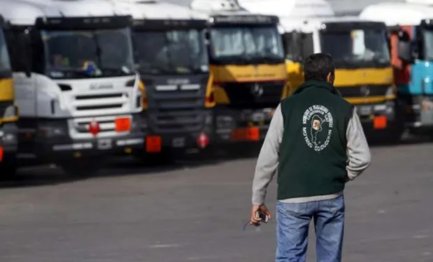 El Gobierno nacional homologó el acuerdo salarial de Camioneros de 1% mensual para el trimestre junio-agosto El Gobierno nacional homologó el acuerdo salarial de Camioneros de 1% mensual para el trimestre junio-agosto