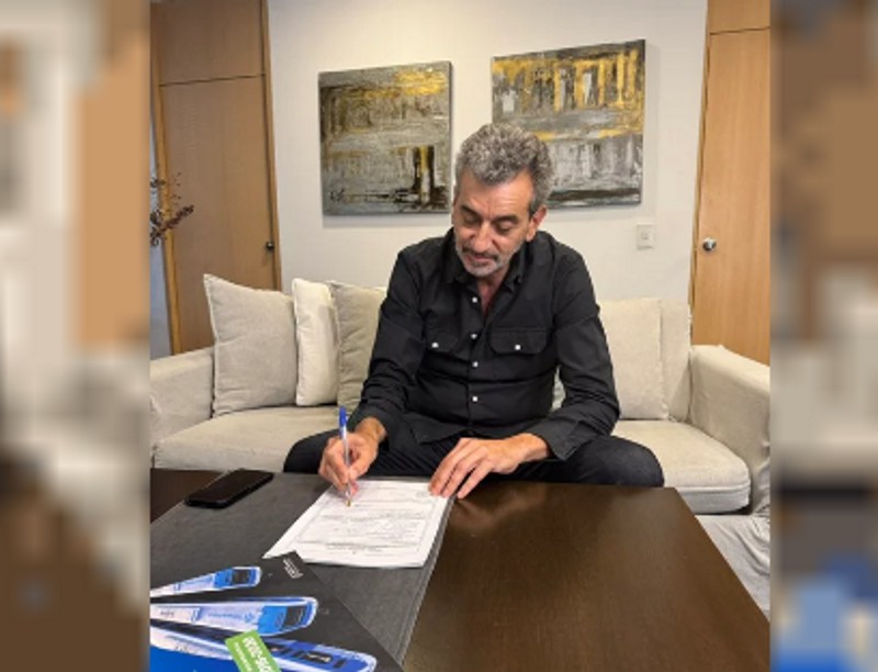 Randazzo renunció al PJ y apuntó a Cristina: “No estoy dispuesto a participar de una monarquía” Randazzo renunció al PJ y apuntó a Cristina: “No estoy dispuesto a participar de una monarquía”