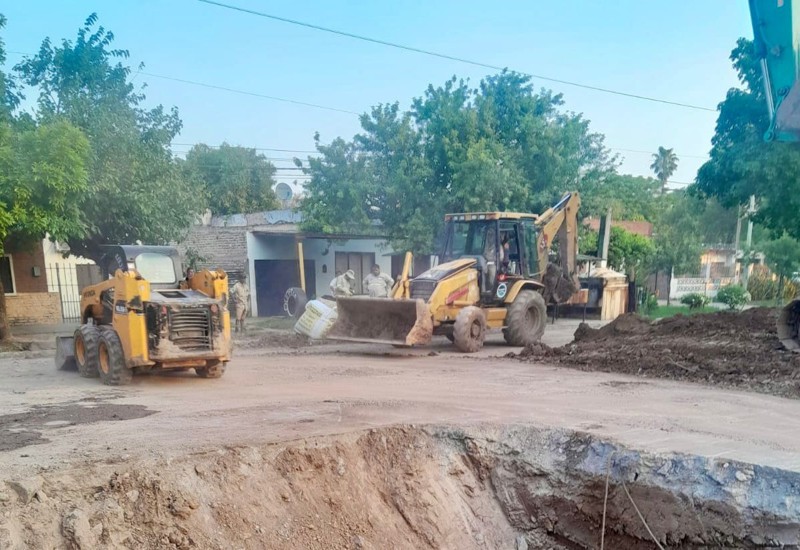 SAMEEP interviene en distintos puntos de Sáenz Peña atendiendo demandas históricas SAMEEP interviene en distintos puntos de Sáenz Peña atendiendo demandas históricas