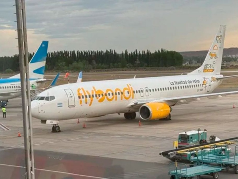Otra de Flybondi: se rompió un avión en Madryn y obligó a desviar vuelos de Aerolíneas Otra de Flybondi: se rompió un avión en Madryn y obligó a desviar vuelos de Aerolíneas