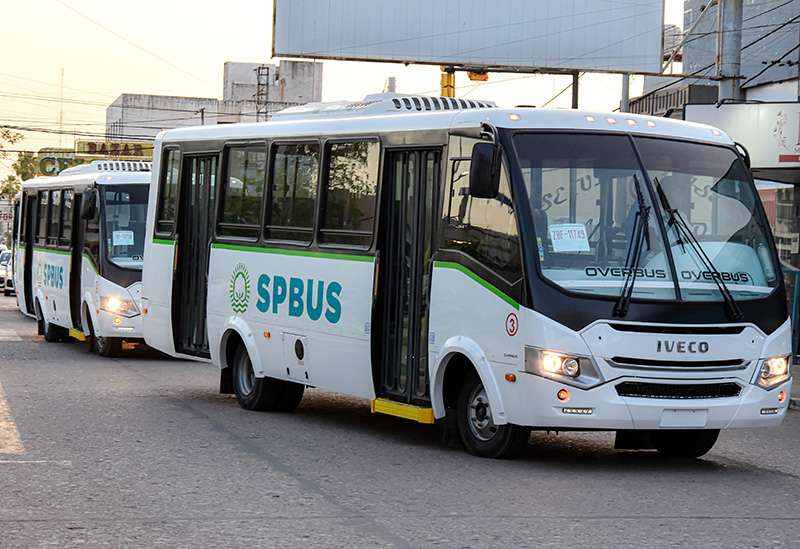 Presentaron los nuevos ómnibus para el Sistema Municipal de Transporte Público de Sáenz Peña Presentaron los nuevos ómnibus para el Sistema Municipal de Transporte Público de Sáenz Peña