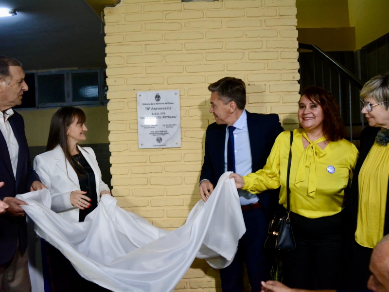Zdero acompañó el acto por los 70 años de la escuela “José Manuel Estrada” en General Pinedo Zdero acompañó el acto por los 70 años de la escuela “José Manuel Estrada” en General Pinedo