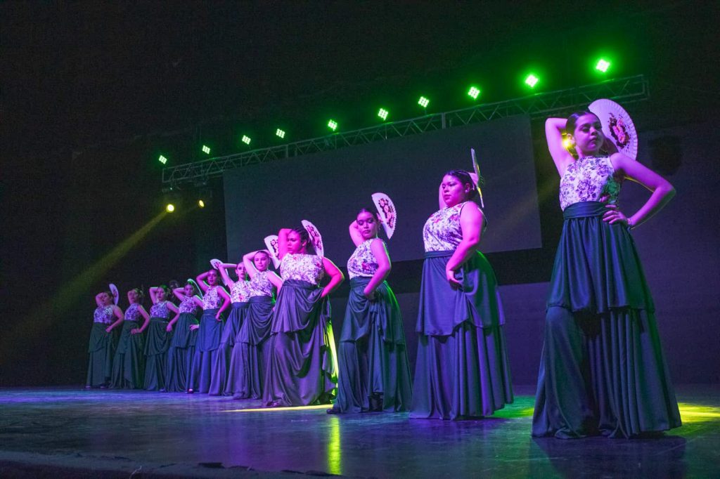 El 38º festival anual de la Escuela Municipal de Danzas Clásicas e Internacionales colmó el Domo El 38º festival anual de la Escuela Municipal de Danzas Clásicas e Internacionales colmó el Domo