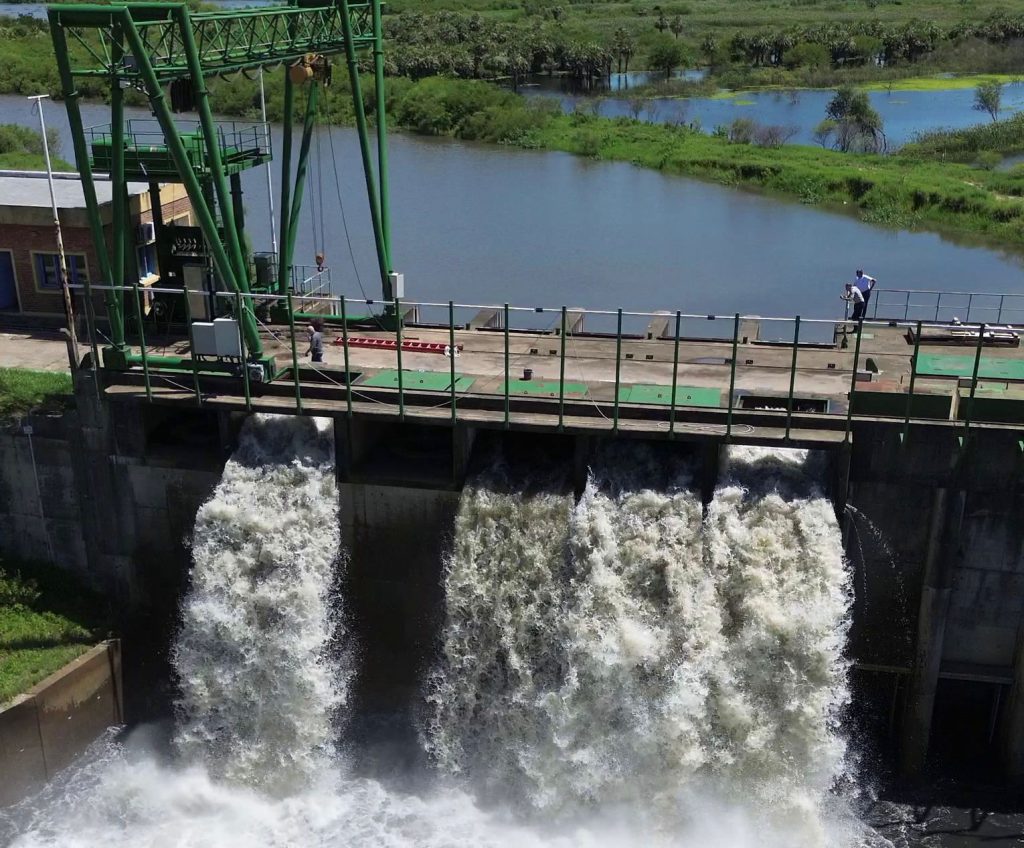 APA refuerza el bombeo de la obra de control del canal de soberanía nacional en el sur del área metropolitana APA refuerza el bombeo de la obra de control del canal de soberanía nacional en el sur del área metropolitana
