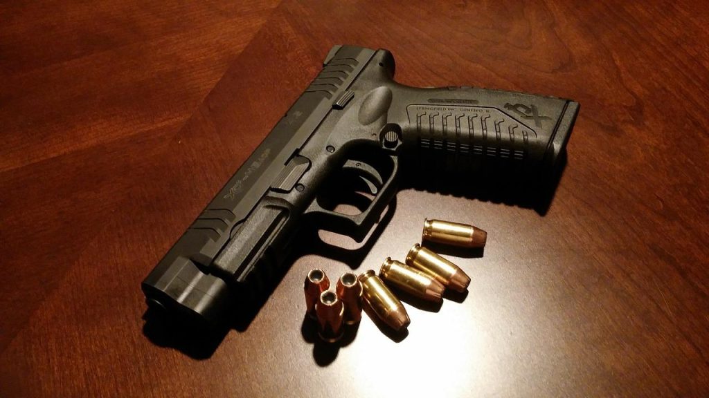 Se bajó la edad para poder ser legítimo usuario de armas: pasó de 21 años a 18