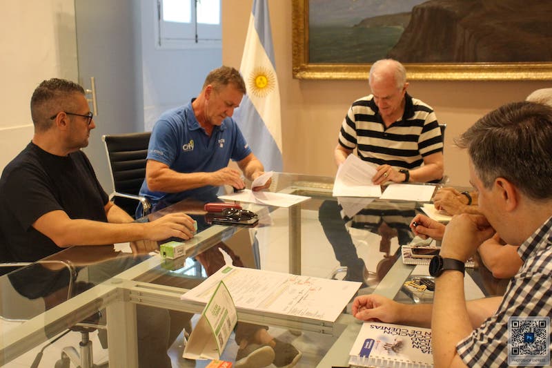 Estacionamiento Medido Inteligente: la Municipalidad de Resistencia firmó un acuerdo con kiosqueros para la carga de crédito Estacionamiento Medido Inteligente: la Municipalidad de Resistencia firmó un acuerdo con kiosqueros para la carga de crédito