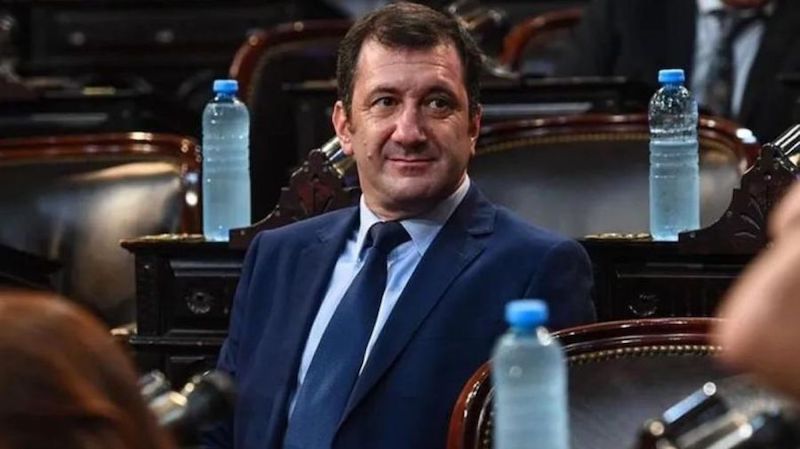 Kueider se resiste a salir de Paraguay y criticó a Arroyo Salgado: “Me quieren de chivo expiatorio” Kueider se resiste a salir de Paraguay y criticó a Arroyo Salgado: “Me quieren de chivo expiatorio”