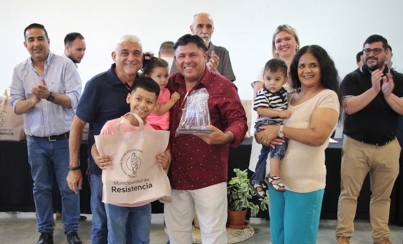 La Municipalidad de Resistencia reconoció a trabajadores con 25 años de trabajo La Municipalidad de Resistencia reconoció a trabajadores con 25 años de trabajo