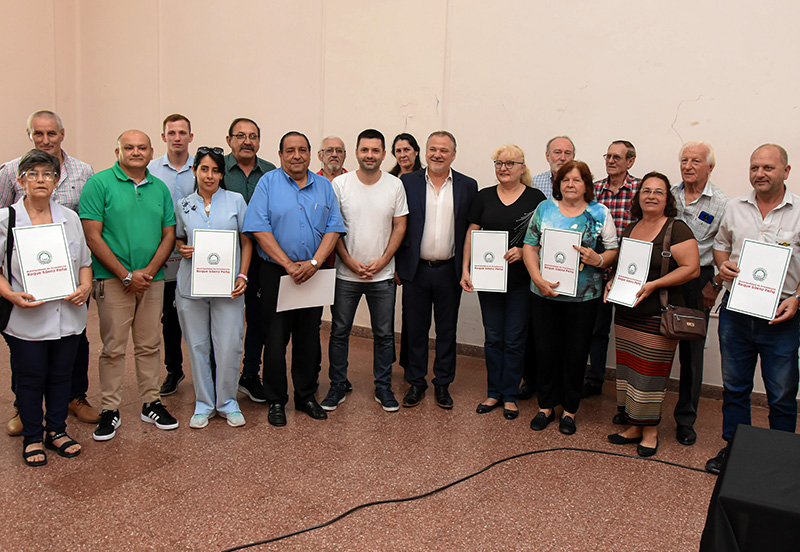 Sáenz Peña: con recaudación de multas entregan subsidios a 16 Colectividades Extranjeras y a equipos de Newcom Sáenz Peña: con recaudación de multas entregan subsidios a 16 Colectividades Extranjeras y a equipos de Newcom
